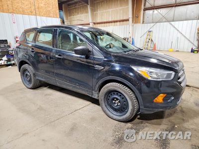 Czwarte zdjęcie samochodu z boku: 2017 FORD ESCAPE S VIN:1FMCU0F78HUE07120 - miniatura