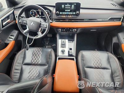 Zdjęcie 8 z 13 samochodu: 2022 MITSUBISHI OUTLANDER SEL SPECI VIN:JA4J3VA86NZ085629 - miniatura