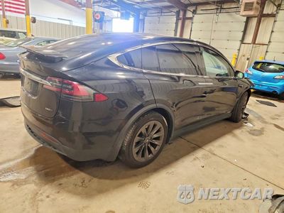 Trzecie zdjęcie samochodu z tyłu: 2017 TESLA MODEL X VIN:5YJXCAE27HF075393 - miniatura