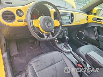 Zdjęcie 8 z 13 samochodu: 2013 VOLKSWAGEN BEETLE VIN:3VWJP7AT3DM658770 - miniatura