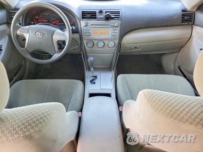Zdjęcie 8 z 13 samochodu: 2007 TOYOTA CAMRY LE VIN:4T1BE46KX7U551996 - miniatura