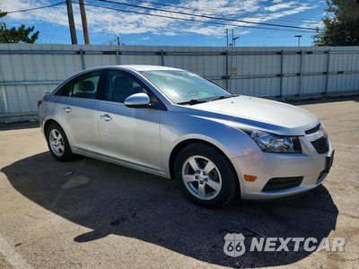 Czwarte zdjęcie samochodu z boku: 2014 CHEVROLET CRUZE LT VIN:1G1PC5SB2E7467526 - miniatura