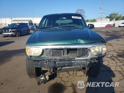 Piąte zdjęcie samochodu w środku: 2000 MERCURY MOUNTAINEER VIN:4M2DU86PXYUJ04633 - miniatura