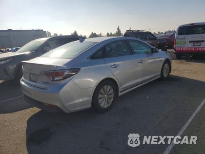 Trzecie zdjęcie samochodu z tyłu: 2016 HYUNDAI SONATA HYBRID SE VIN:KMHE24L15GA030011 - miniatura