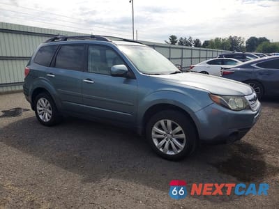 Czwarte zdjęcie samochodu z boku: 2013 SUBARU FORESTER 2.5X PREMIUM VIN:JF2SHADC2DH403952 - miniatura
