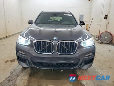 Piąte zdjęcie samochodu w środku: 2019 BMW X3 SDRIVE30I VIN:5UXTR7C51KLF27387 - miniatura