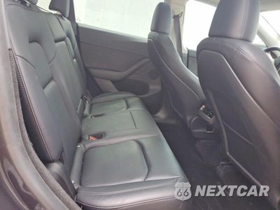 Zdjęcie 11 z 14 samochodu: 2024 TESLA MODEL Y VIN:7SAYGDED8RF016305 - miniatura
