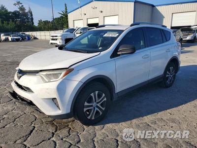 2017 TOYOTA RAV4 LE JTMZFREV1HJ143527 - główne zdjęcie licytacji z USA - miniatura