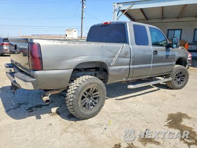 Trzecie zdjęcie samochodu z tyłu: 1999 CHEVROLET SILVERADO C1500 VIN:2GCEC19T0X1141424 - miniatura