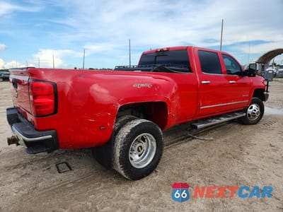 Trzecie zdjęcie samochodu z tyłu: 2015 CHEVROLET SILVERADO K3500 LTZ VIN:1GC4K0E8XFF556817 - miniatura