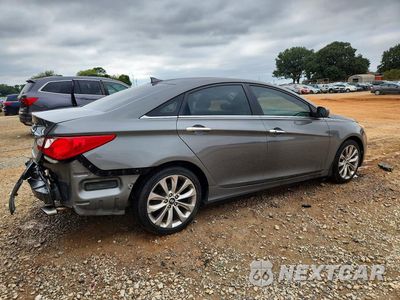 Trzecie zdjęcie samochodu z tyłu: 2013 HYUNDAI SONATA SE VIN:5NPEC4AC4DH577278 - miniatura