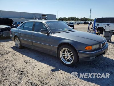 Czwarte zdjęcie samochodu z boku: 2000 BMW 740 IL VIN:WBAGH8342YDP08501 - miniatura