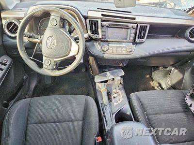 Zdjęcie 8 z 13 samochodu: 2015 TOYOTA RAV4 XLE VIN:2T3RFREVXFW378667 - miniatura