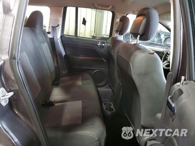 Zdjęcie 10 z 13 samochodu: 2016 JEEP COMPASS SPORT VIN:1C4NJCBA0GD612096 - miniatura