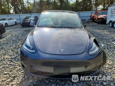 Piąte zdjęcie samochodu w środku: 2023 TESLA MODEL Y VIN:7SAYGAEE4PF844193 - miniatura