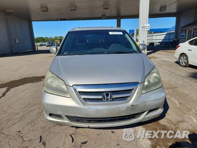 Piąte zdjęcie samochodu w środku: 2005 HONDA ODYSSEY EXL VIN:5FNRL38735B085068 - miniatura