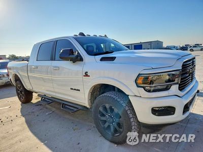 Czwarte zdjęcie samochodu z boku: 2021 RAM 2500 LARAMIE VIN:3C6UR5NL8MG524352 - miniatura