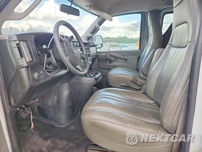 Zdjęcie 7 z 12 samochodu: 2019 CHEVROLET EXPRESS 3500 CARGO DELIVERY VAN VIN:1GCZGGFG1K1168162 - miniatura
