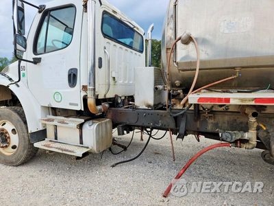 Zdjęcie 12 z 12 samochodu: 2005 FREIGHTLINER BUISNESS CLASS M2 WATER TRUCK VIN:1FUBCYDC75HU09052 - miniatura