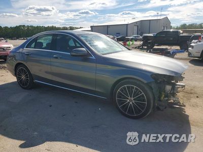 Czwarte zdjęcie samochodu z boku: 2021 MERCEDES-BENZ C 300 VIN:W1KWF8DB9MR617231 - miniatura