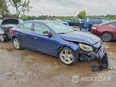 Czwarte zdjęcie samochodu z boku: 2015 VOLVO S60 PLATINUM VIN:YV140MFMXF1354561 - miniatura