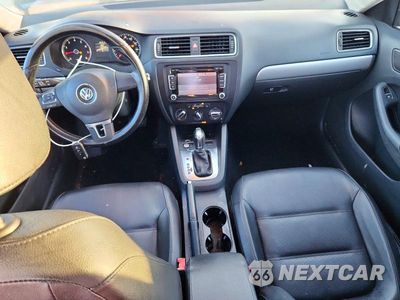 Zdjęcie 8 z 12 samochodu: 2014 VOLKSWAGEN JETTA SE VIN:3VWD07AJ1EM388357 - miniatura