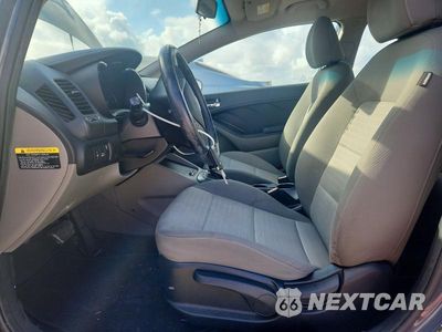 Zdjęcie 7 z 12 samochodu: 2015 KIA FORTE EX VIN:KNAFX4A82F5319930 - miniatura