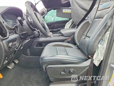 Zdjęcie 7 z 12 samochodu: 2023 RAM 1500 TRX VIN:1C6SRFU97PN654931 - miniatura