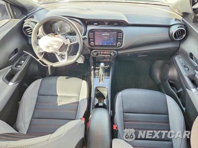 Zdjęcie 8 z 12 samochodu: 2023 NISSAN KICKS SR VIN:3N1CP5DV4PL558719 - miniatura