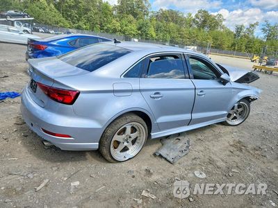 Trzecie zdjęcie samochodu z tyłu: 2019 AUDI A3 PREMIUM PLUS VIN:WAUJEGFF3KA087980 - miniatura