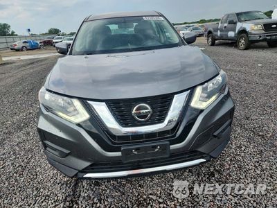 Piąte zdjęcie samochodu w środku: 2018 NISSAN ROGUE S VIN:KNMAT2MV0JP542043 - miniatura