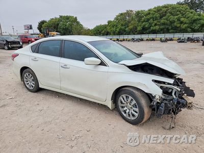 Czwarte zdjęcie samochodu z boku: 2014 NISSAN ALTIMA 2.5 S VIN:1N4AL3AP5EN388030 - miniatura