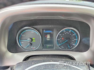 Zdjęcie 9 z 13 samochodu: 2016 TOYOTA RAV4 HV XLE VIN:JTMRJREV0GD023794 - miniatura