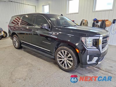 Czwarte zdjęcie samochodu z boku: 2021 GMC YUKON XL K1500 SLT VIN:1GKS2GKD4MR148203 - miniatura