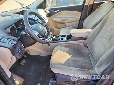 Zdjęcie 7 z 13 samochodu: 2017 FORD ESCAPE SE VIN:1FMCU9GD3HUA01903 - miniatura