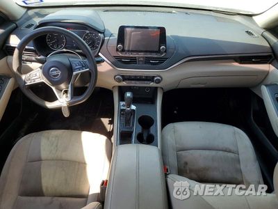 Zdjęcie 8 z 12 samochodu: 2019 NISSAN ALTIMA S VIN:1N4BL4BV1KC258115 - miniatura