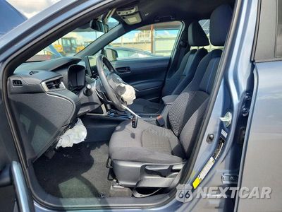 Zdjęcie 7 z 14 samochodu: 2023 TOYOTA COROLLA CROSS HYBRID SE VIN:7MUFBABG0PV003515 - miniatura