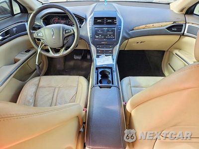 Zdjęcie 8 z 12 samochodu: 2013 LINCOLN MKZ VIN:3LN6L2GK8DR817500 - miniatura