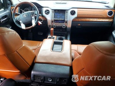 Zdjęcie 8 z 13 samochodu: 2018 TOYOTA TUNDRA 1794 EDITION VIN:5TFAY5F18JX697971 - miniatura