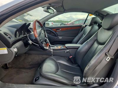 Zdjęcie 7 z 12 samochodu: 2005 MERCEDES-BENZ SL 500 VIN:WDBSK75F35F096847 - miniatura