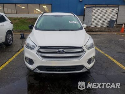 Piąte zdjęcie samochodu w środku: 2018 FORD ESCAPE SE VIN:1FMCU0GD3JUC31653 - miniatura
