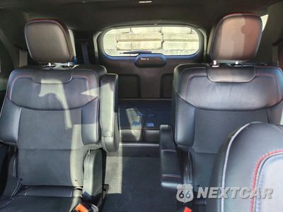 Zdjęcie 10 z 14 samochodu: 2023 FORD EXPLORER ST VIN:1FM5K8GCXPGA08585 - miniatura