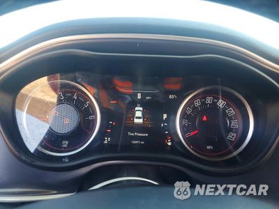 Zdjęcie 9 z 12 samochodu: 2019 DODGE CHALLENGER SXT VIN:2C3CDZAG7KH747941 - miniatura