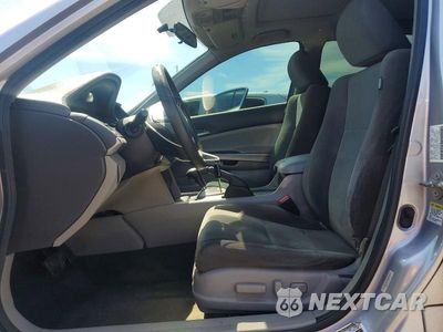 Zdjęcie 7 z 12 samochodu: 2010 HONDA ACCORD EX VIN:1HGCP3F74AA018853 - miniatura