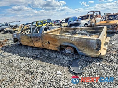 Drugie zdjęcie samochodu z przodu: 1994 GMC SIERRA K1500 VIN:1GTEK19K3RE500888 - miniatura