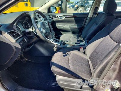 Zdjęcie 7 z 12 samochodu: 2018 NISSAN SENTRA SV VIN:3N1AB7AP3JY290117 - miniatura