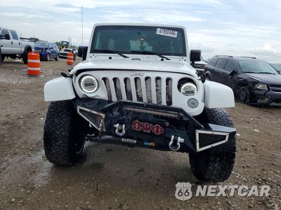 Piąte zdjęcie samochodu w środku: 2015 JEEP WRANGLER UNLIMITED SAHARA VIN:1C4BJWEG5FL722781 - miniatura