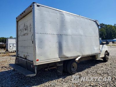 Trzecie zdjęcie samochodu z tyłu: 2011 CHEVROLET EXPRESS BOX TRUCK VIN:1GB3G3CG4B1145496 - miniatura