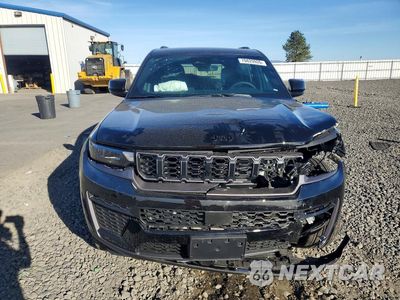 Piąte zdjęcie samochodu w środku: 2026 JEEP GRAND CHEROKEE L VIN:1C4RJKAR2T8585070 - miniatura
