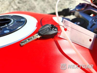 Zdjęcie 8 z 9 samochodu: 2018 DUCATI SUPERBIKE 959 PANIGALE VIN:ZDM14B1W0JB008035 - miniatura